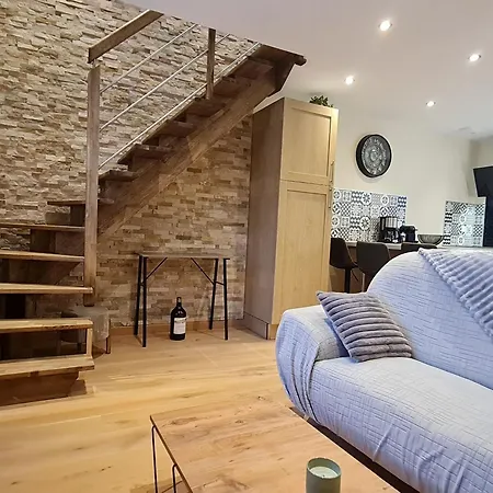 Cosy A Avec Climatisation Et Parking Optionnel - Fr-1-584-390 Apartman Briey