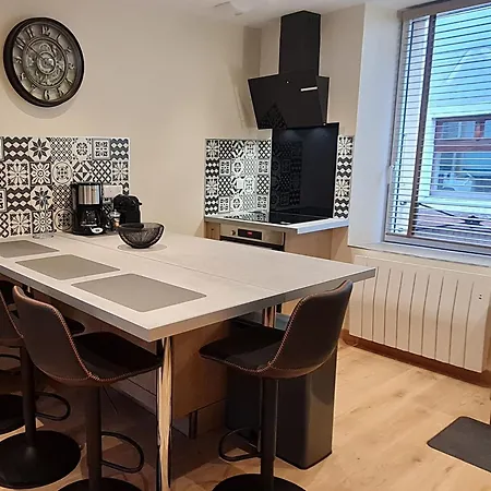 Cosy A Avec Climatisation Et Parking Optionnel - Fr-1-584-390 Apartman *
