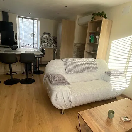 Cosy A Avec Climatisation Et Parking Optionnel - Fr-1-584-390 Apartman Briey