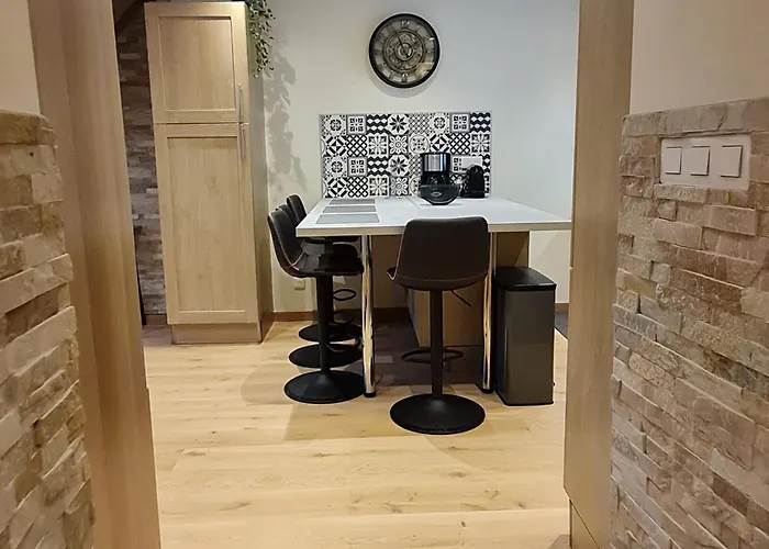 Cosy A Avec Climatisation Et Parking Optionnel - Fr-1-584-390 Apartment