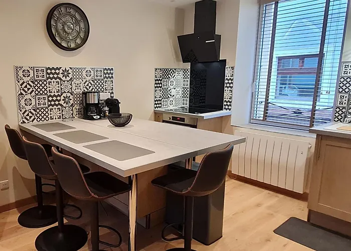 Cosy A Avec Climatisation Et Parking Optionnel - Fr-1-584-390 Apartment *