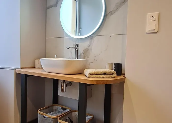 Apartment Cosy A Avec Climatisation Et Parking Optionnel - Fr-1-584-390 *