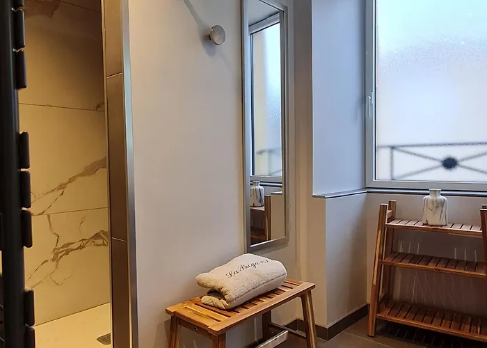 Appartement Cosy A Avec Climatisation Et Parking Optionnel - Fr-1-584-390 *